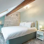 Host & - The Gray Haven Holiday home Whitby